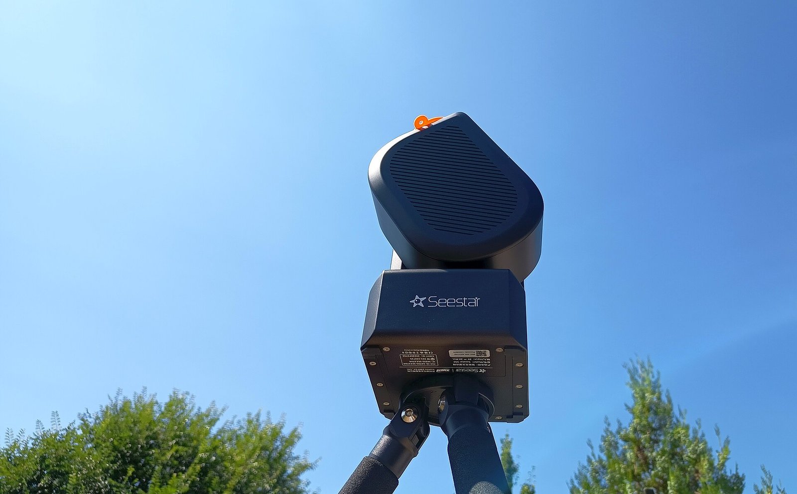 Ein Smart-Teleskop verschenken: Der eigene Blick ins All
